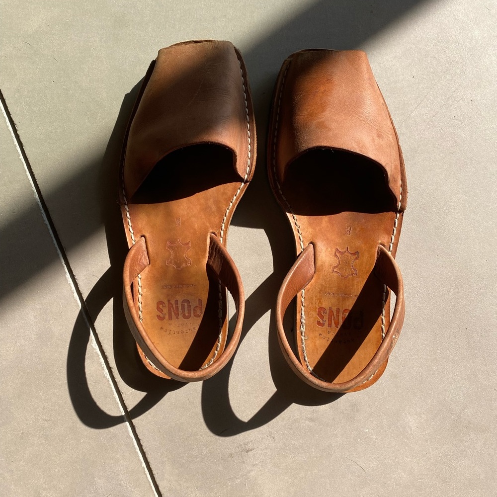 PONS Avarca sandals